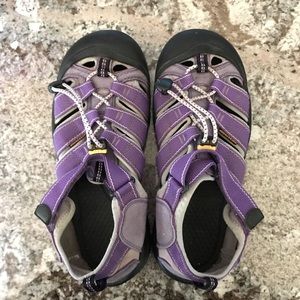 KEEN hiking shoes